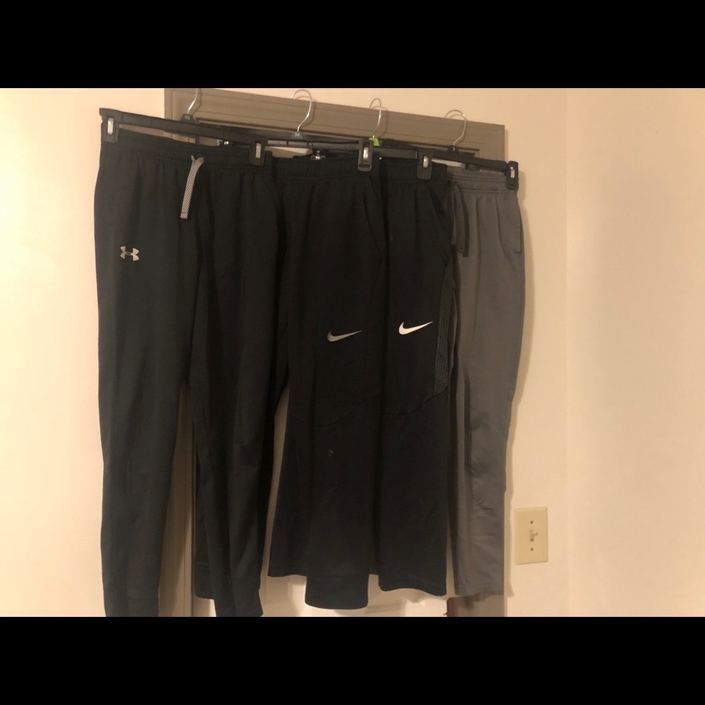 8 Youth large sweatpants and sweatshirt quantity